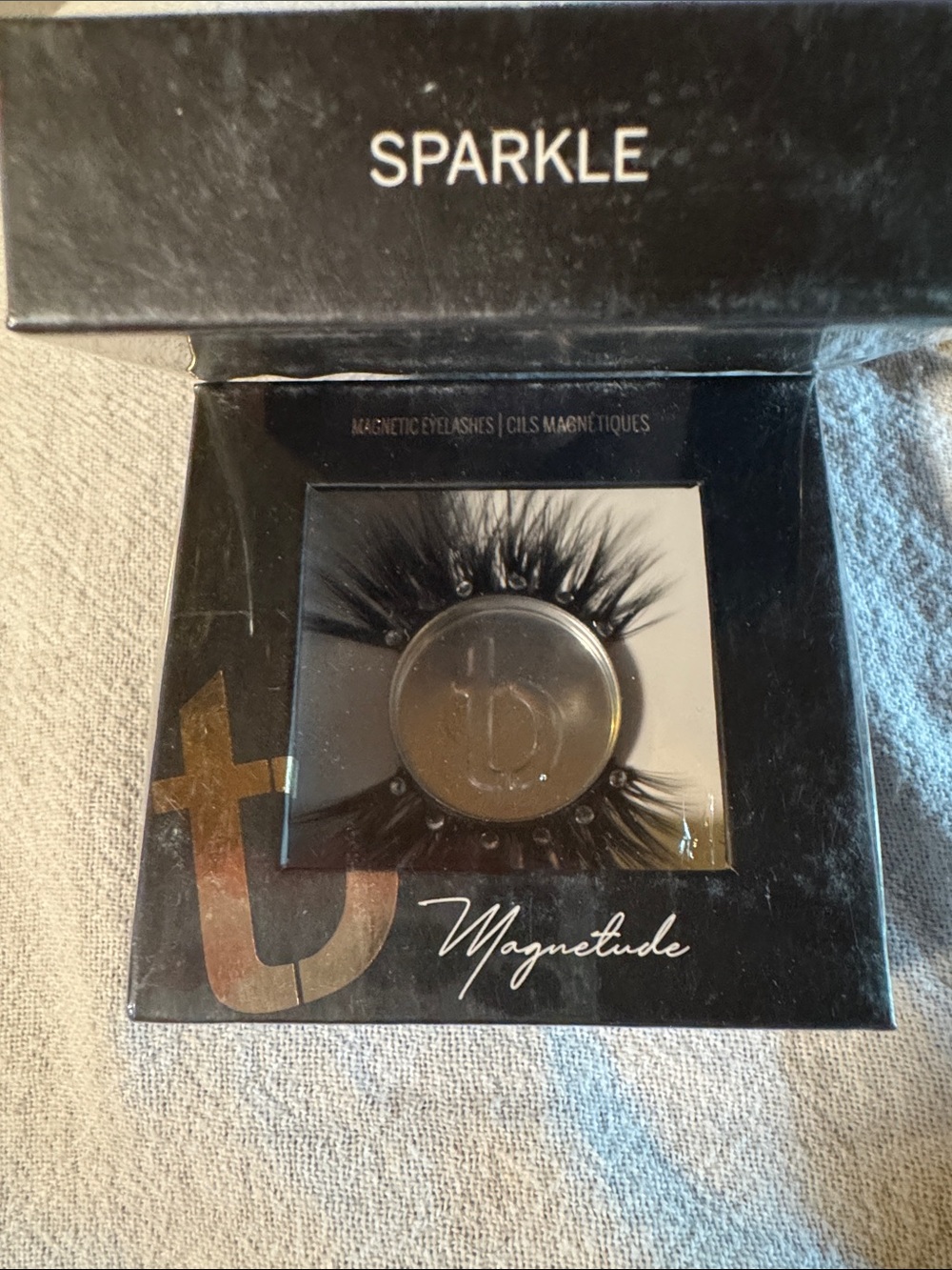 “Sparkle” Tori Belle Magnetic False Eyelashes - Black